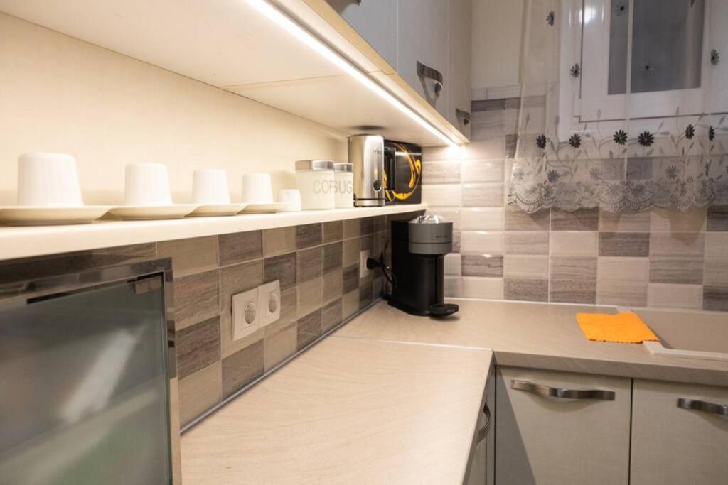 D3 Central Stylish Apartment Волос Екстериор снимка